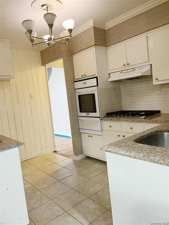 258 Steamboat Road, North Hempstead, NY, 4 Bedrooms Bedrooms, 6 Rooms Rooms,2 BathroomsBathrooms,Residential,For Rent,Steamboat,0,1015964 258 Steamboat Road, North Hempstead, NY, 4 Bedrooms Bedrooms, 6 Rooms Rooms,2 BathroomsBathrooms,Residential,For Rent,Steamboat,0,1015964