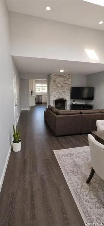 8 Harmony Lane, North Hempstead, NY, 5 Bedrooms Bedrooms, 10 Rooms Rooms,2 BathroomsBathrooms,Residential,For Rent,Harmony,0,1015965 8 Harmony Lane, North Hempstead, NY, 5 Bedrooms Bedrooms, 10 Rooms Rooms,2 BathroomsBathrooms,Residential,For Rent,Harmony,0,1015965