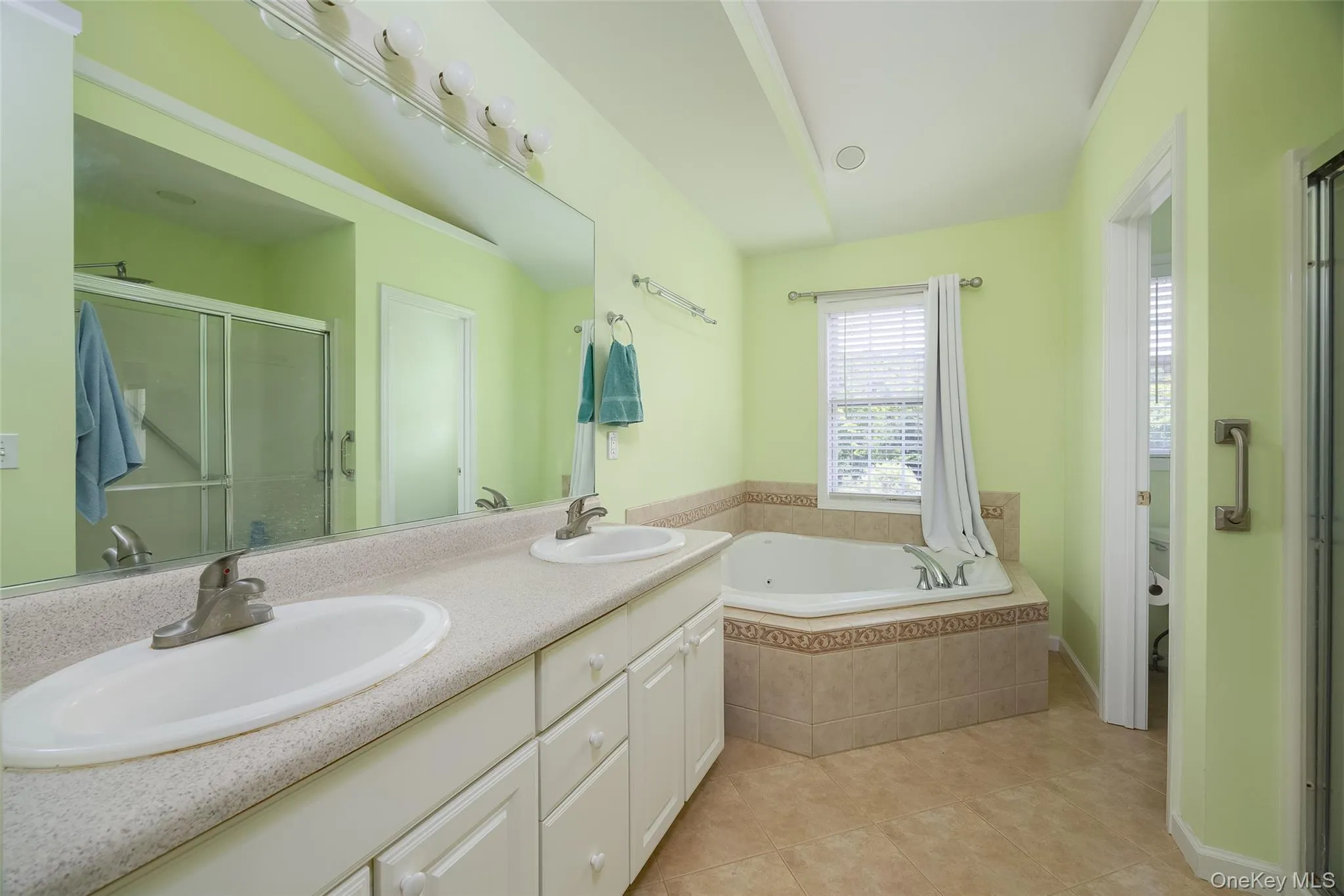 Primary ensuite bathroom Primary ensuite bathroom