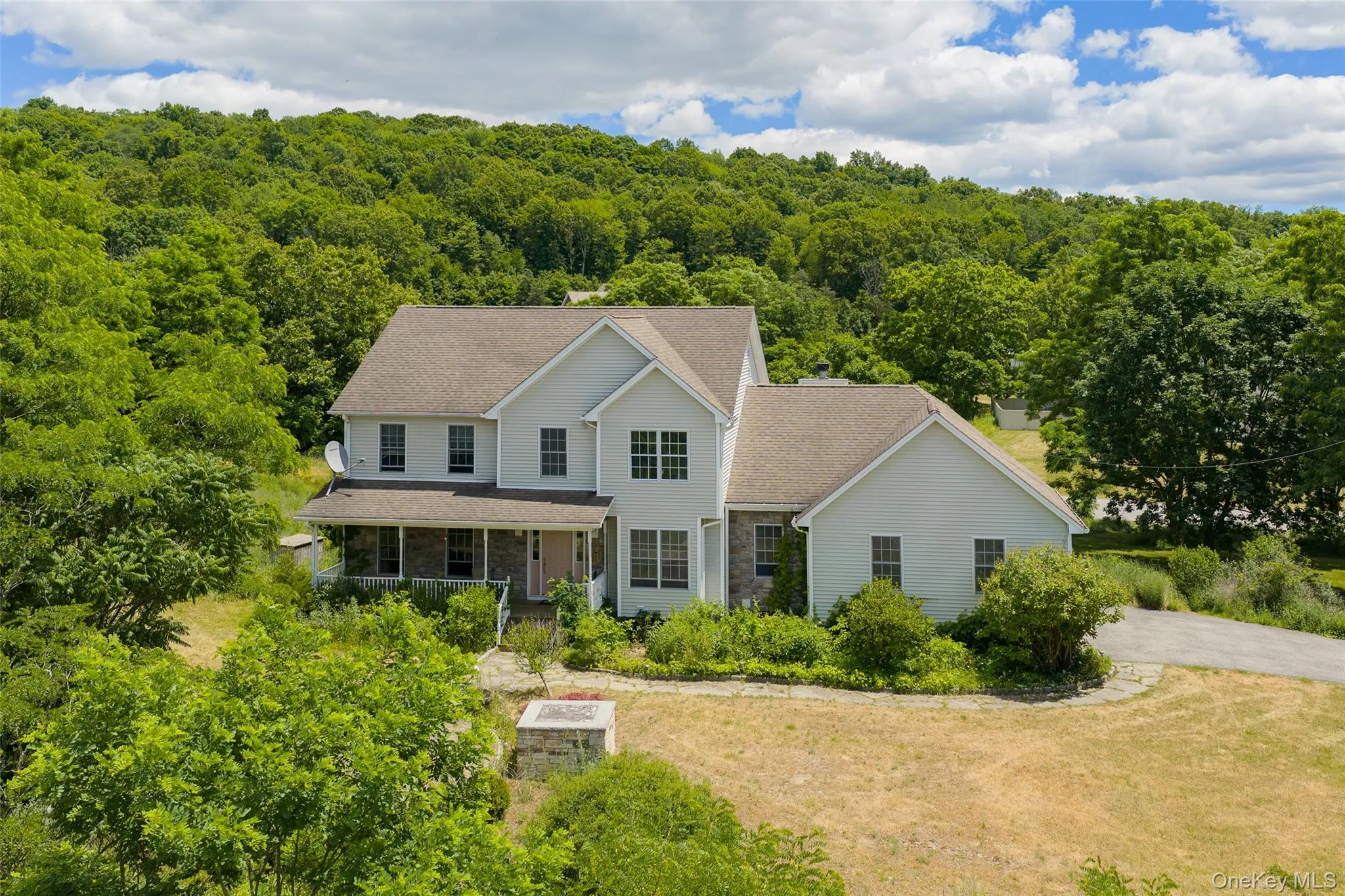 31 Hartstone Drive, La Grange, NY, 3 Bedrooms Bedrooms, 14 Rooms Rooms,3 BathroomsBathrooms,Residential,For Rent,Hartstone,0,KEY1015966 31 Hartstone Drive, La Grange, NY, 3 Bedrooms Bedrooms, 14 Rooms Rooms,3 BathroomsBathrooms,Residential,For Rent,Hartstone,0,KEY1015966