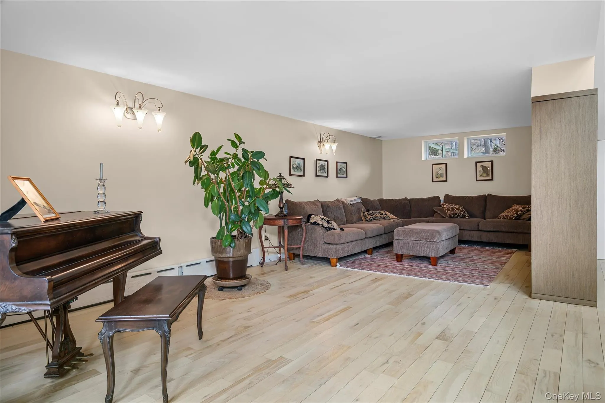 36 Chardavoyne Road, Warwick (town), NY, 4 Bedrooms Bedrooms, 7 Rooms Rooms,3 BathroomsBathrooms,Residential,For Rent,Chardavoyne,0,1015967 36 Chardavoyne Road, Warwick (town), NY, 4 Bedrooms Bedrooms, 7 Rooms Rooms,3 BathroomsBathrooms,Residential,For Rent,Chardavoyne,0,1015967