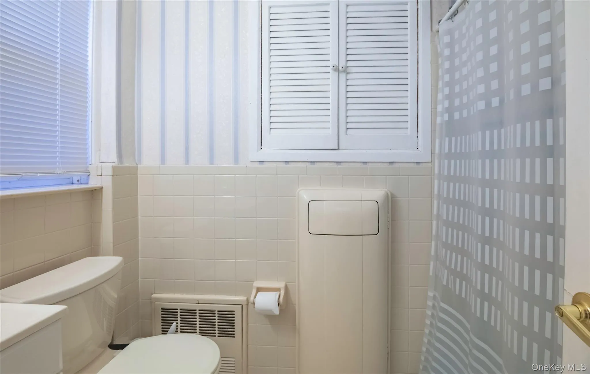 8415 253rd Street, New York, NY, 4 Bedrooms Bedrooms, 7 Rooms Rooms,2 BathroomsBathrooms,Residential,For Rent,253rd,0,1015970 8415 253rd Street, New York, NY, 4 Bedrooms Bedrooms, 7 Rooms Rooms,2 BathroomsBathrooms,Residential,For Rent,253rd,0,1015970