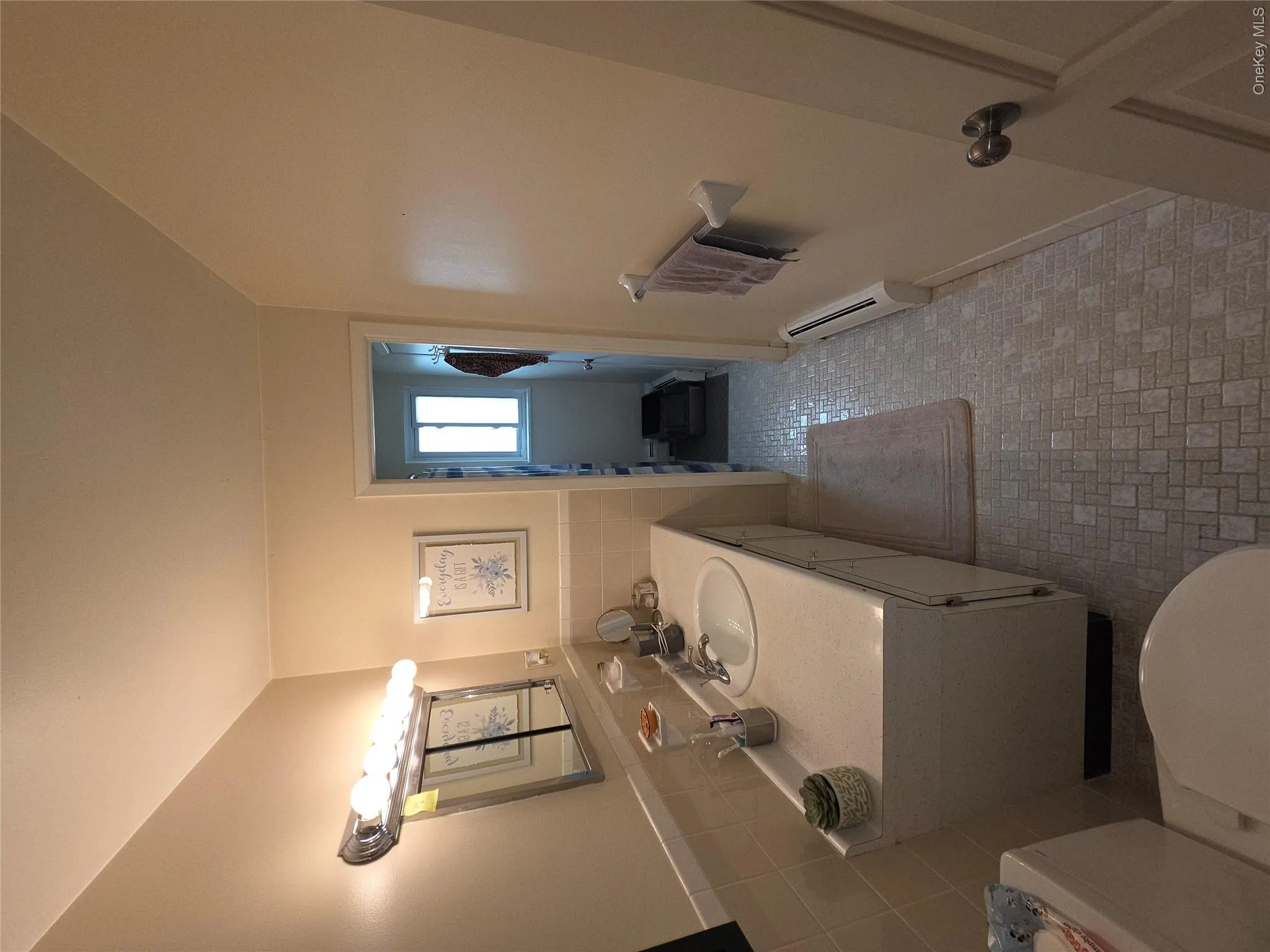 2740 South Road, Poughkeepsie, NY, 2 Bedrooms Bedrooms, 6 Rooms Rooms,1 BathroomBathrooms,Residential,For Rent,South,0,1015975 2740 South Road, Poughkeepsie, NY, 2 Bedrooms Bedrooms, 6 Rooms Rooms,1 BathroomBathrooms,Residential,For Rent,South,0,1015975