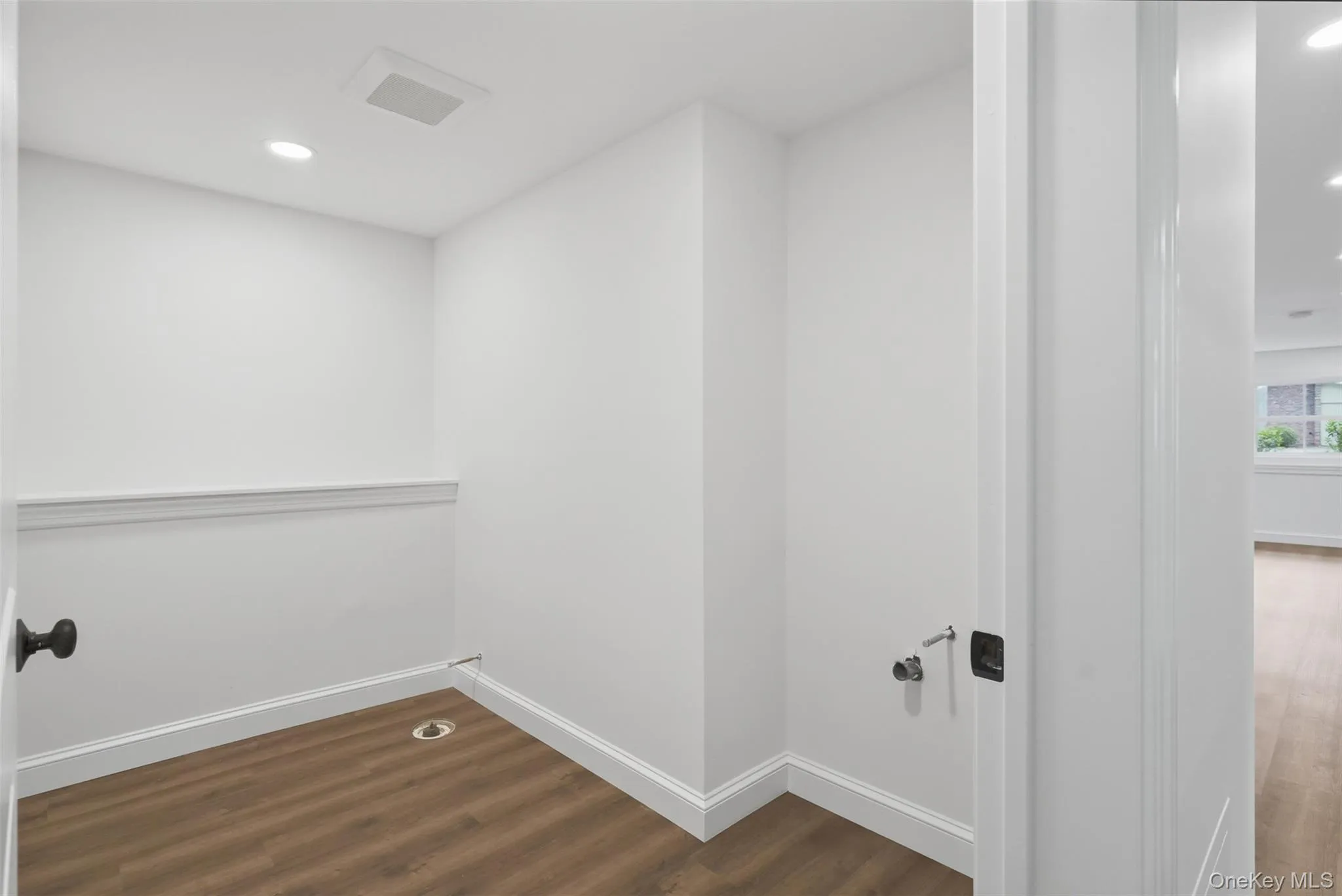 313 Fullerton Avenue, Newburgh (city), NY, ,Commercial Lease,For Rent,Fullerton,0,1015977 313 Fullerton Avenue, Newburgh (city), NY, ,Commercial Lease,For Rent,Fullerton,0,1015977