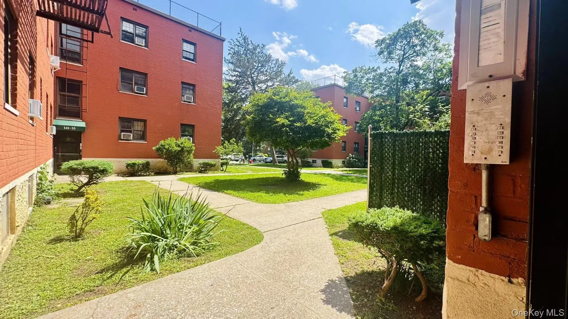 141-33 78th Ave, New York, NY, 3 Bedrooms Bedrooms, 6 Rooms Rooms,1 BathroomBathrooms,Residential,For Rent,78th Ave,0,1015980 141-33 78th Ave, New York, NY, 3 Bedrooms Bedrooms, 6 Rooms Rooms,1 BathroomBathrooms,Residential,For Rent,78th Ave,0,1015980