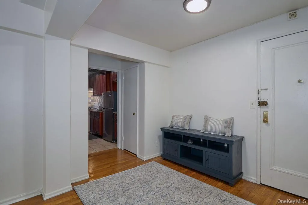77 Bronx River Road, Yonkers, NY, 1 Bedroom Bedrooms, 2 Rooms Rooms,1 BathroomBathrooms,Residential,For Rent,Bronx River,0,1015983 77 Bronx River Road, Yonkers, NY, 1 Bedroom Bedrooms, 2 Rooms Rooms,1 BathroomBathrooms,Residential,For Rent,Bronx River,0,1015983