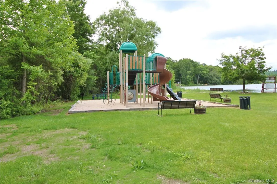 155 Shear Hill Road, Carmel, NY, 2 Bedrooms Bedrooms, 4 Rooms Rooms,1 BathroomBathrooms,Residential Lease,For Rent,Shear Hill,0,1015987 155 Shear Hill Road, Carmel, NY, 2 Bedrooms Bedrooms, 4 Rooms Rooms,1 BathroomBathrooms,Residential Lease,For Rent,Shear Hill,0,1015987