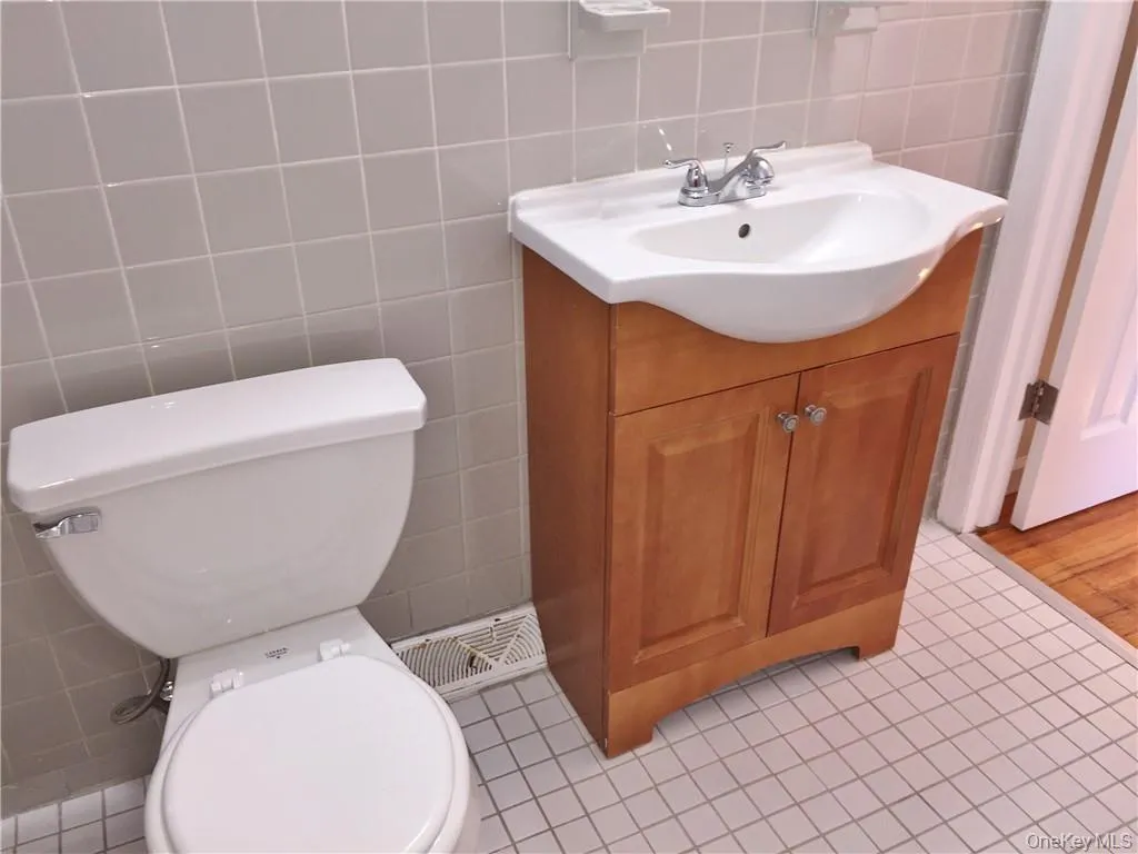 155 Shear Hill Road, Carmel, NY, 2 Bedrooms Bedrooms, 4 Rooms Rooms,1 BathroomBathrooms,Residential Lease,For Rent,Shear Hill,0,1015987 155 Shear Hill Road, Carmel, NY, 2 Bedrooms Bedrooms, 4 Rooms Rooms,1 BathroomBathrooms,Residential Lease,For Rent,Shear Hill,0,1015987
