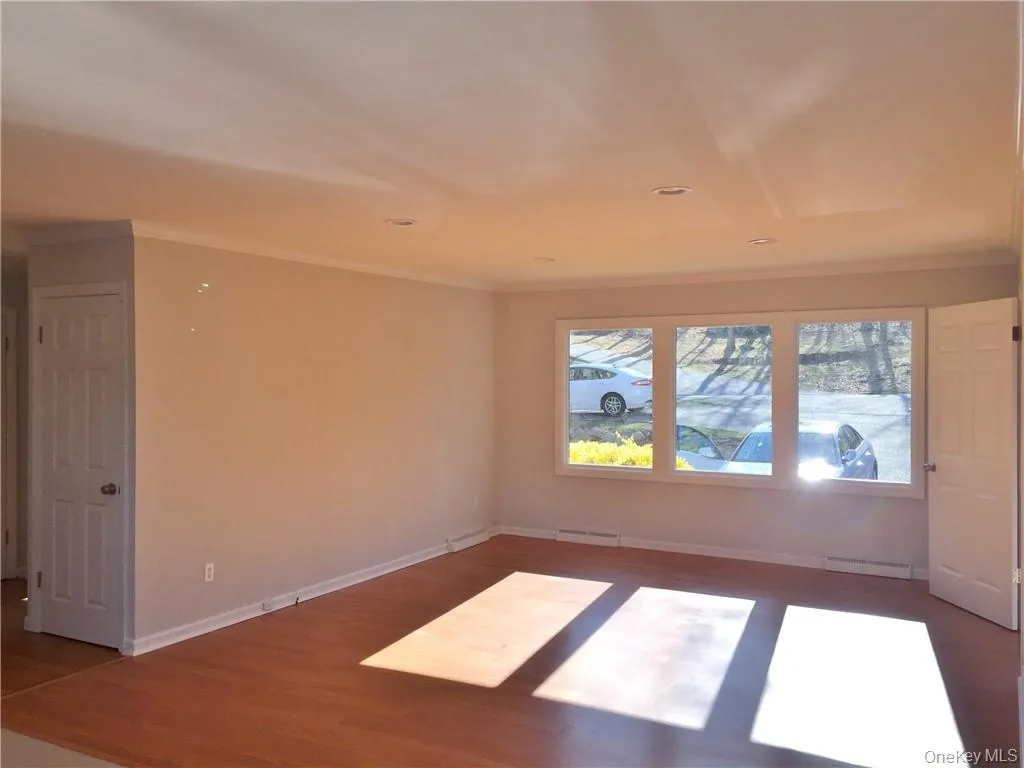 Sun filled living rm Sun filled living rm