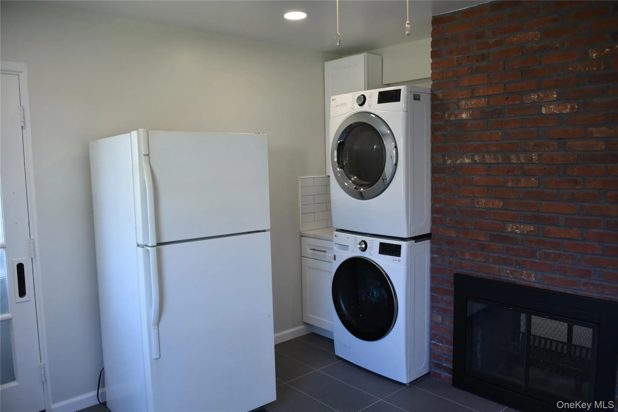 55 Acer Lane, Oyster Bay, NY, 4 Bedrooms Bedrooms, 7 Rooms Rooms,2 BathroomsBathrooms,Residential Lease,For Rent,Acer,0,1015988 55 Acer Lane, Oyster Bay, NY, 4 Bedrooms Bedrooms, 7 Rooms Rooms,2 BathroomsBathrooms,Residential Lease,For Rent,Acer,0,1015988