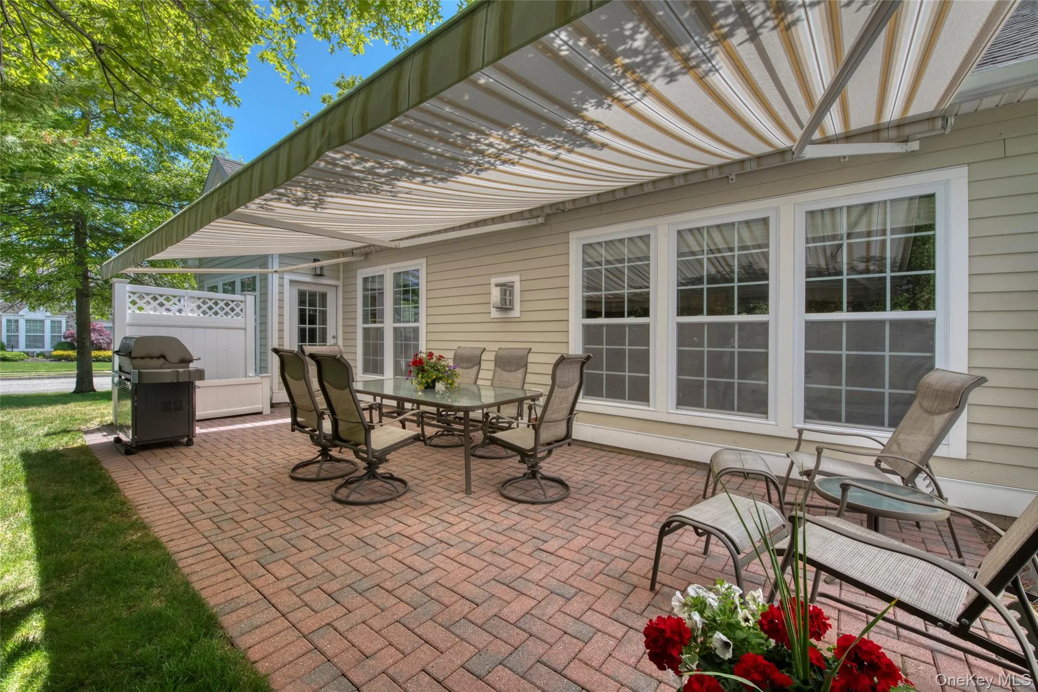 Patio with 3 Arm Awning Patio with 3 Arm Awning