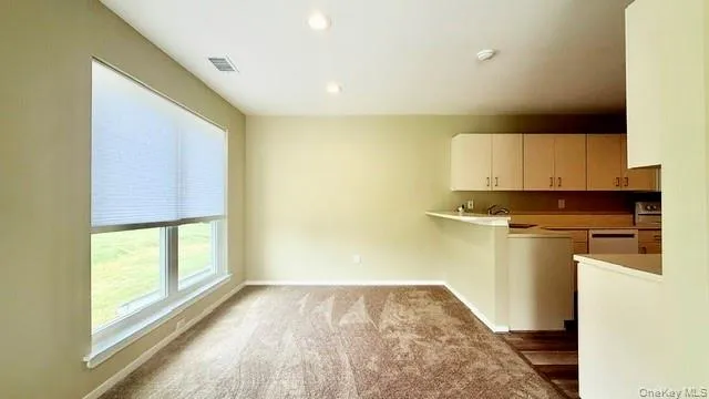 102 Hampton Vista Drive, Brookhaven, NY, 2 Bedrooms Bedrooms, 5 Rooms Rooms,2 BathroomsBathrooms,Residential,For Rent,Hampton Vista,0,1015991 102 Hampton Vista Drive, Brookhaven, NY, 2 Bedrooms Bedrooms, 5 Rooms Rooms,2 BathroomsBathrooms,Residential,For Rent,Hampton Vista,0,1015991