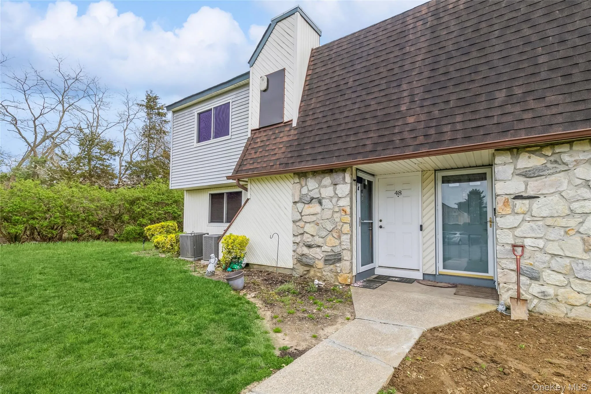 48 Pointe Cir S, Brookhaven, NY, 2 Bedrooms Bedrooms, 4 Rooms Rooms,1 BathroomBathrooms,Residential Lease,For Rent,Pointe Cir S,0,1016000 48 Pointe Cir S, Brookhaven, NY, 2 Bedrooms Bedrooms, 4 Rooms Rooms,1 BathroomBathrooms,Residential Lease,For Rent,Pointe Cir S,0,1016000