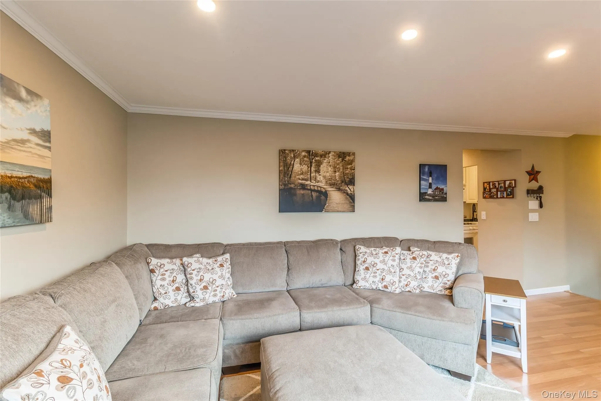 48 Pointe Cir S, Brookhaven, NY, 2 Bedrooms Bedrooms, 4 Rooms Rooms,1 BathroomBathrooms,Residential Lease,For Rent,Pointe Cir S,0,1016000 48 Pointe Cir S, Brookhaven, NY, 2 Bedrooms Bedrooms, 4 Rooms Rooms,1 BathroomBathrooms,Residential Lease,For Rent,Pointe Cir S,0,1016000