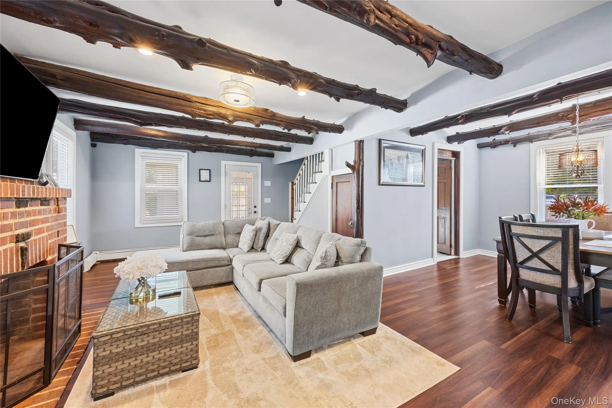 259 Woodlawn Avenue, Smithtown, NY, 3 Bedrooms Bedrooms, 6 Rooms Rooms,1 BathroomBathrooms,Residential,For Rent,Woodlawn,0,1016001 259 Woodlawn Avenue, Smithtown, NY, 3 Bedrooms Bedrooms, 6 Rooms Rooms,1 BathroomBathrooms,Residential,For Rent,Woodlawn,0,1016001