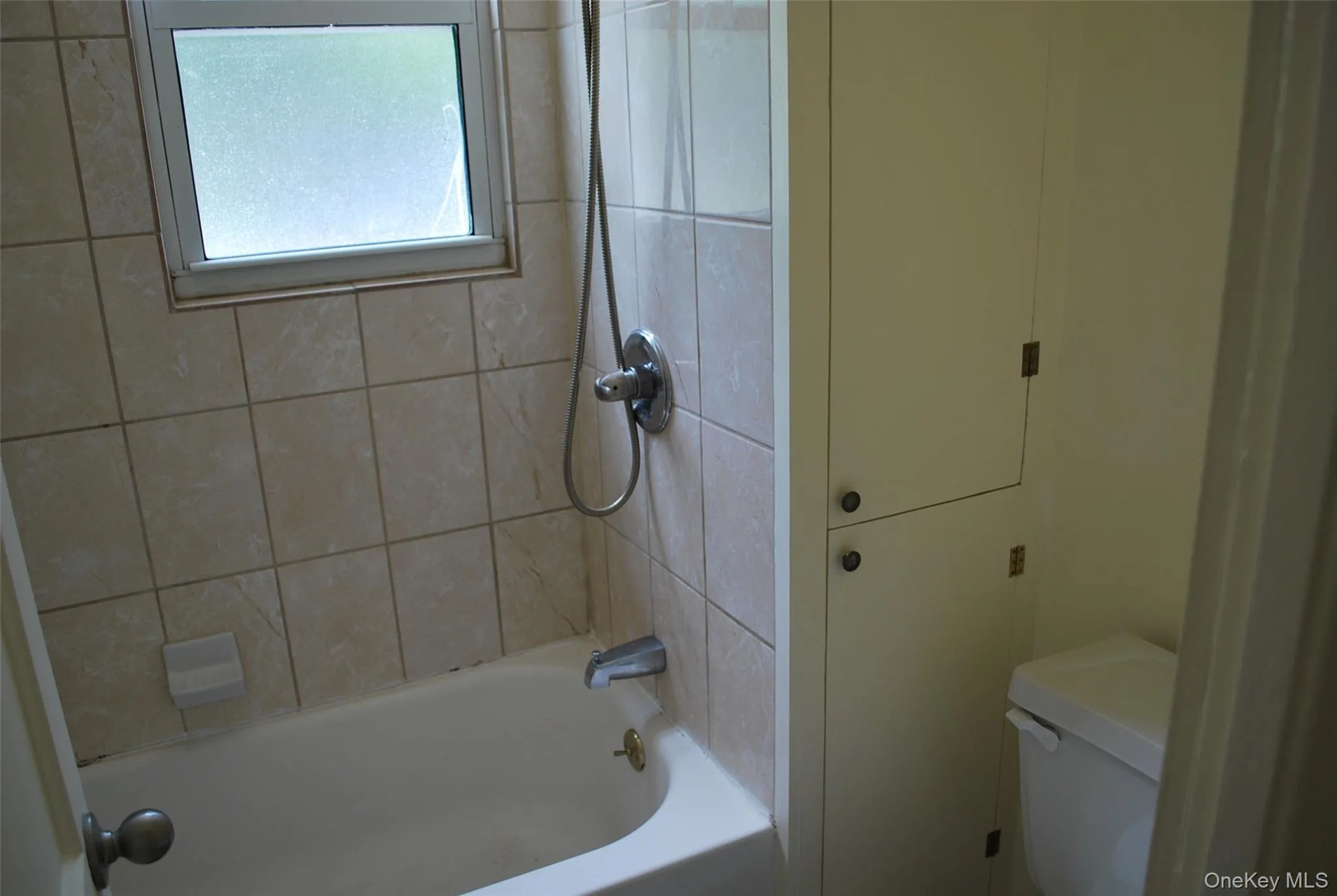7 Orchard Street, Warwick (town), NY, 1 Bedroom Bedrooms, 3 Rooms Rooms,1 BathroomBathrooms,Residential Lease,For Rent,Orchard,0,1016003 7 Orchard Street, Warwick (town), NY, 1 Bedroom Bedrooms, 3 Rooms Rooms,1 BathroomBathrooms,Residential Lease,For Rent,Orchard,0,1016003