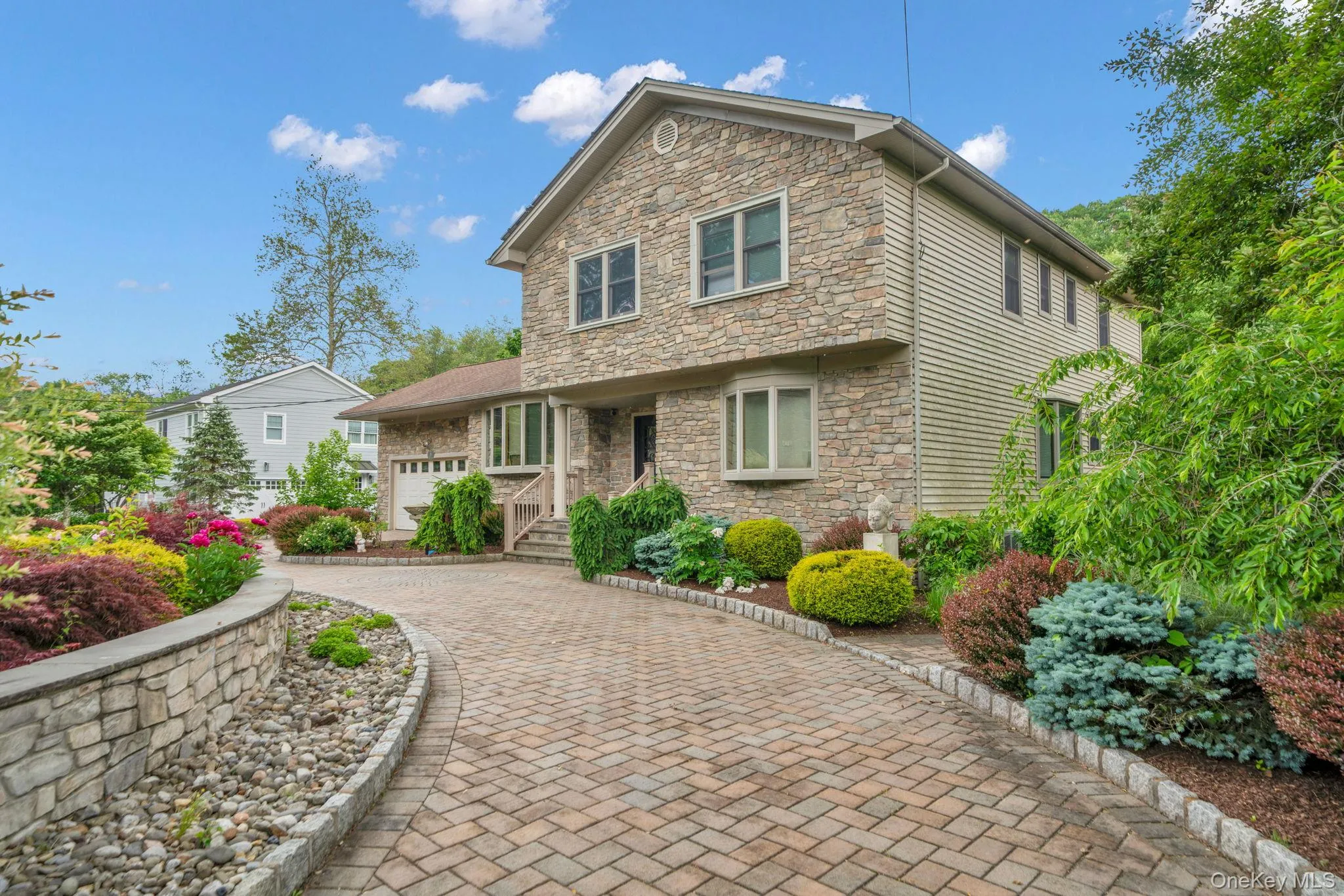 8 Pinehurst Drive, Harrison, NY, 5 Bedrooms Bedrooms, 9 Rooms Rooms,3 BathroomsBathrooms,Residential,For Rent,Pinehurst,0,1016005 8 Pinehurst Drive, Harrison, NY, 5 Bedrooms Bedrooms, 9 Rooms Rooms,3 BathroomsBathrooms,Residential,For Rent,Pinehurst,0,1016005