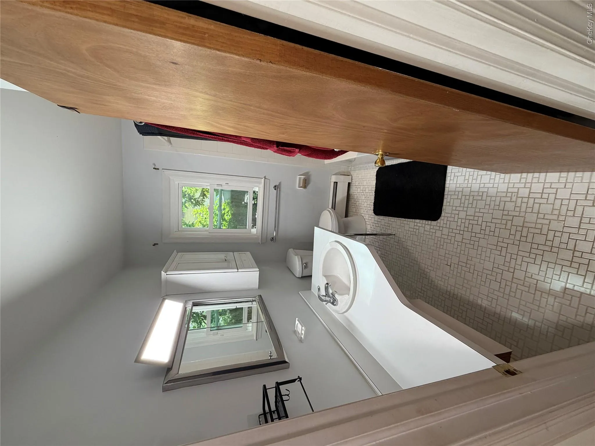 44 Pine Tree Drive, Brookhaven, NY, 4 Bedrooms Bedrooms, 10 Rooms Rooms,2 BathroomsBathrooms,Residential Lease,For Rent,Pine Tree,0,1016007 44 Pine Tree Drive, Brookhaven, NY, 4 Bedrooms Bedrooms, 10 Rooms Rooms,2 BathroomsBathrooms,Residential Lease,For Rent,Pine Tree,0,1016007