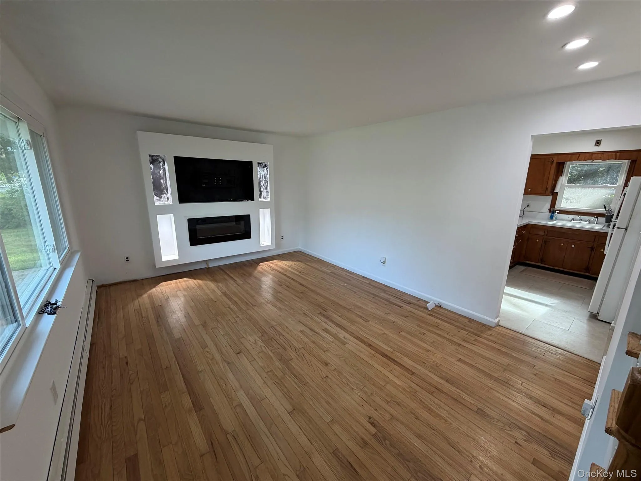 44 Pine Tree Drive, Brookhaven, NY, 4 Bedrooms Bedrooms, 10 Rooms Rooms,2 BathroomsBathrooms,Residential Lease,For Rent,Pine Tree,0,1016007 44 Pine Tree Drive, Brookhaven, NY, 4 Bedrooms Bedrooms, 10 Rooms Rooms,2 BathroomsBathrooms,Residential Lease,For Rent,Pine Tree,0,1016007