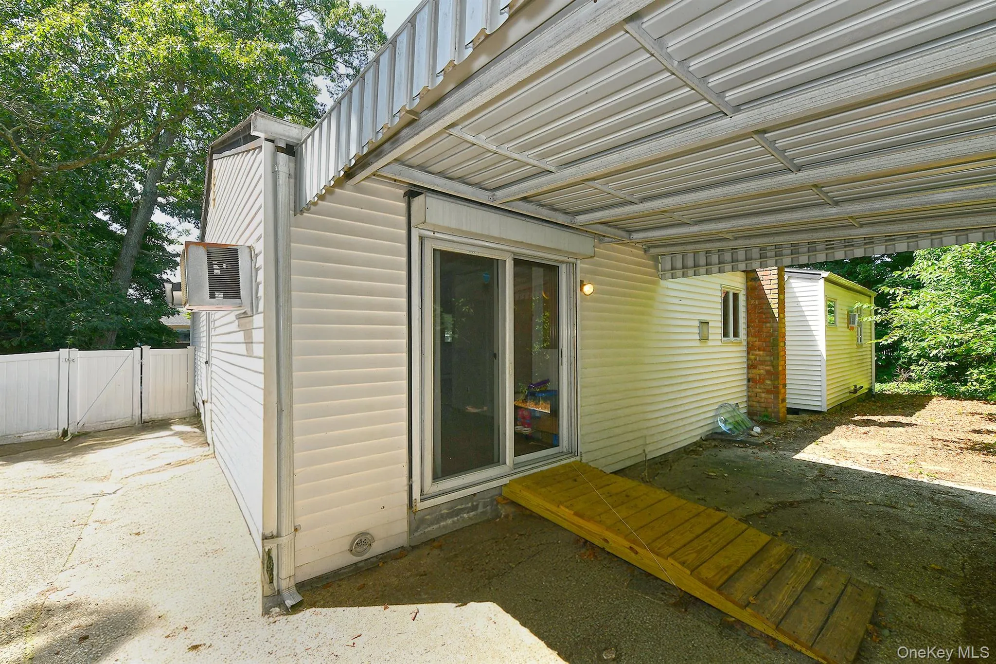 195 Mohawk Street, Islip, NY, 3 Bedrooms Bedrooms, 9 Rooms Rooms,2 BathroomsBathrooms,Residential,For Rent,Mohawk,0,1016010 195 Mohawk Street, Islip, NY, 3 Bedrooms Bedrooms, 9 Rooms Rooms,2 BathroomsBathrooms,Residential,For Rent,Mohawk,0,1016010