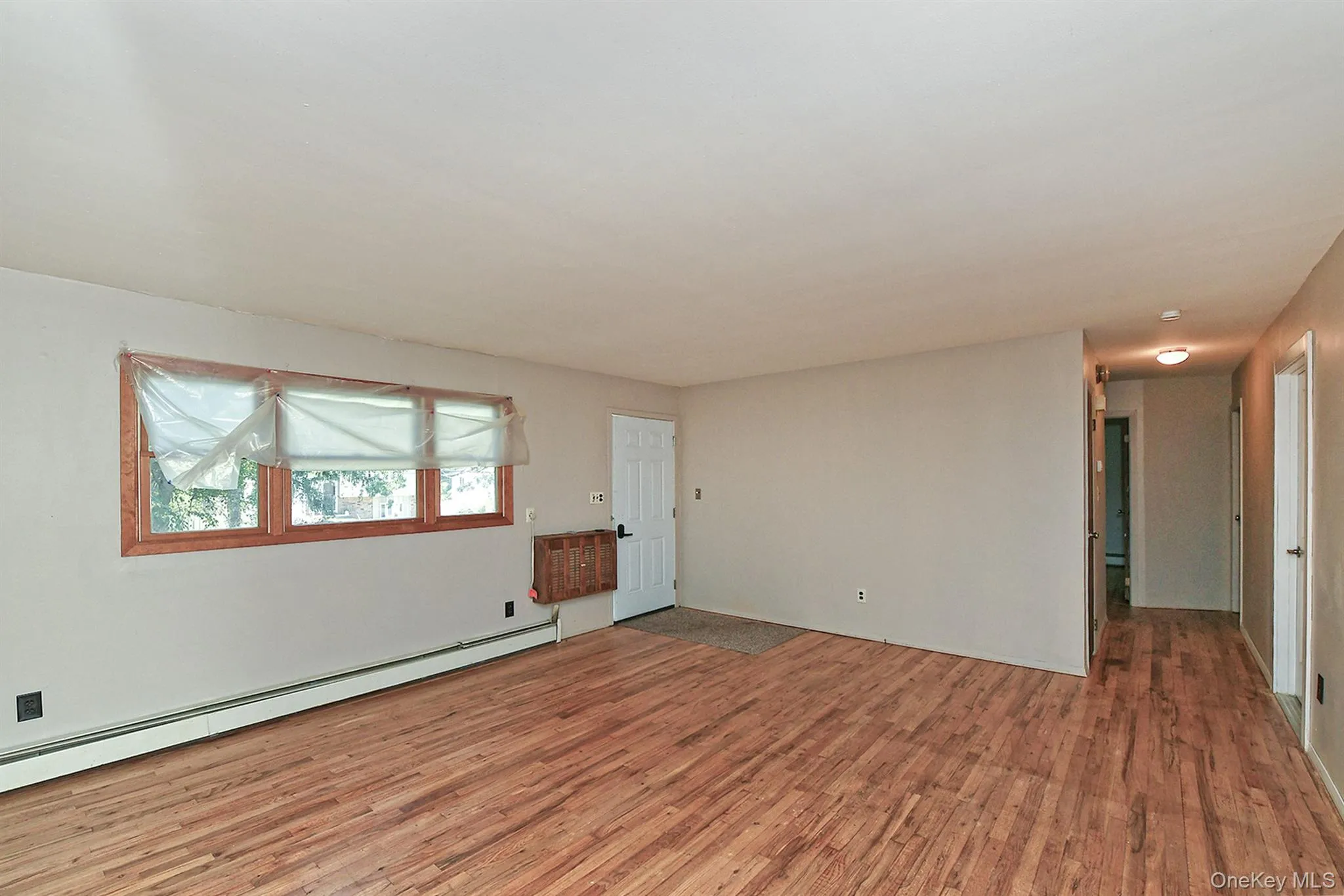 195 Mohawk Street, Islip, NY, 3 Bedrooms Bedrooms, 9 Rooms Rooms,2 BathroomsBathrooms,Residential,For Rent,Mohawk,0,1016010 195 Mohawk Street, Islip, NY, 3 Bedrooms Bedrooms, 9 Rooms Rooms,2 BathroomsBathrooms,Residential,For Rent,Mohawk,0,1016010
