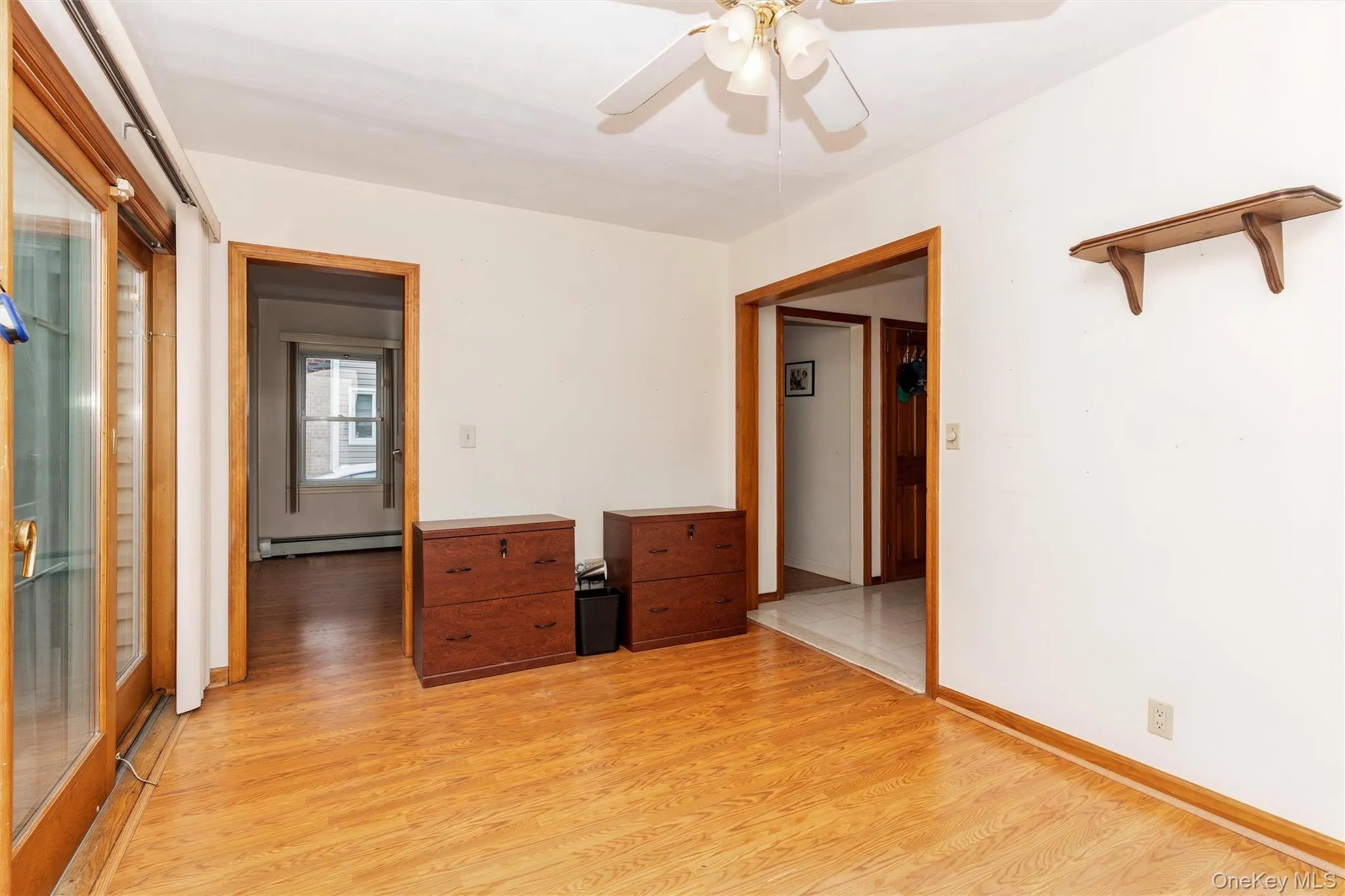 Possible 4th Bedroom/ Den Possible 4th Bedroom/ Den
