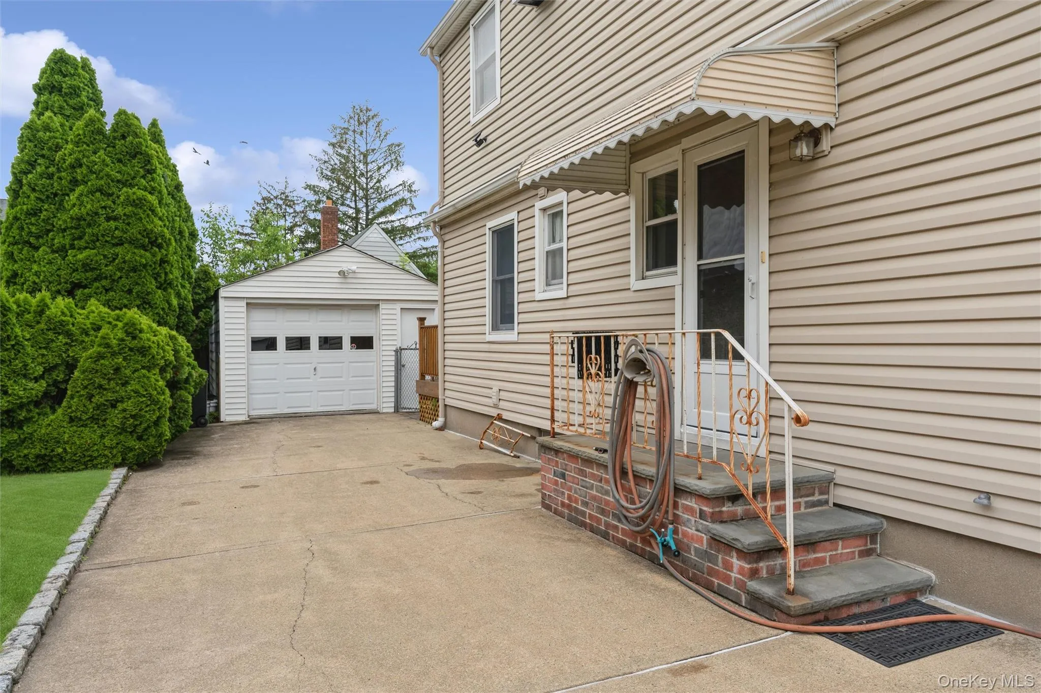 163 Bregman Avenue, North Hempstead, NY, 3 Bedrooms Bedrooms, 9 Rooms Rooms,2 BathroomsBathrooms,Residential,For Rent,Bregman,0,KEY1016013 163 Bregman Avenue, North Hempstead, NY, 3 Bedrooms Bedrooms, 9 Rooms Rooms,2 BathroomsBathrooms,Residential,For Rent,Bregman,0,KEY1016013
