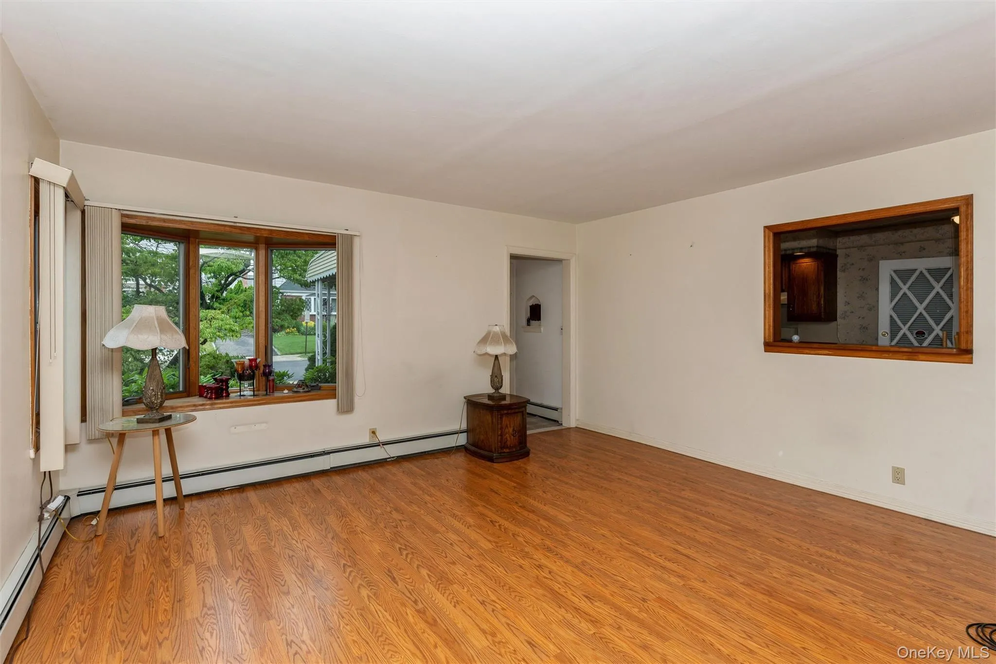 163 Bregman Avenue, North Hempstead, NY, 3 Bedrooms Bedrooms, 9 Rooms Rooms,2 BathroomsBathrooms,Residential,For Rent,Bregman,0,KEY1016013 163 Bregman Avenue, North Hempstead, NY, 3 Bedrooms Bedrooms, 9 Rooms Rooms,2 BathroomsBathrooms,Residential,For Rent,Bregman,0,KEY1016013