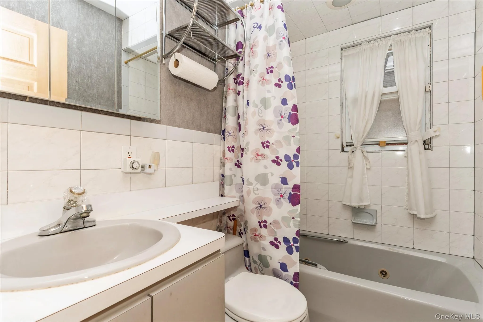 163 Bregman Avenue, North Hempstead, NY, 3 Bedrooms Bedrooms, 9 Rooms Rooms,2 BathroomsBathrooms,Residential,For Rent,Bregman,0,KEY1016013 163 Bregman Avenue, North Hempstead, NY, 3 Bedrooms Bedrooms, 9 Rooms Rooms,2 BathroomsBathrooms,Residential,For Rent,Bregman,0,KEY1016013