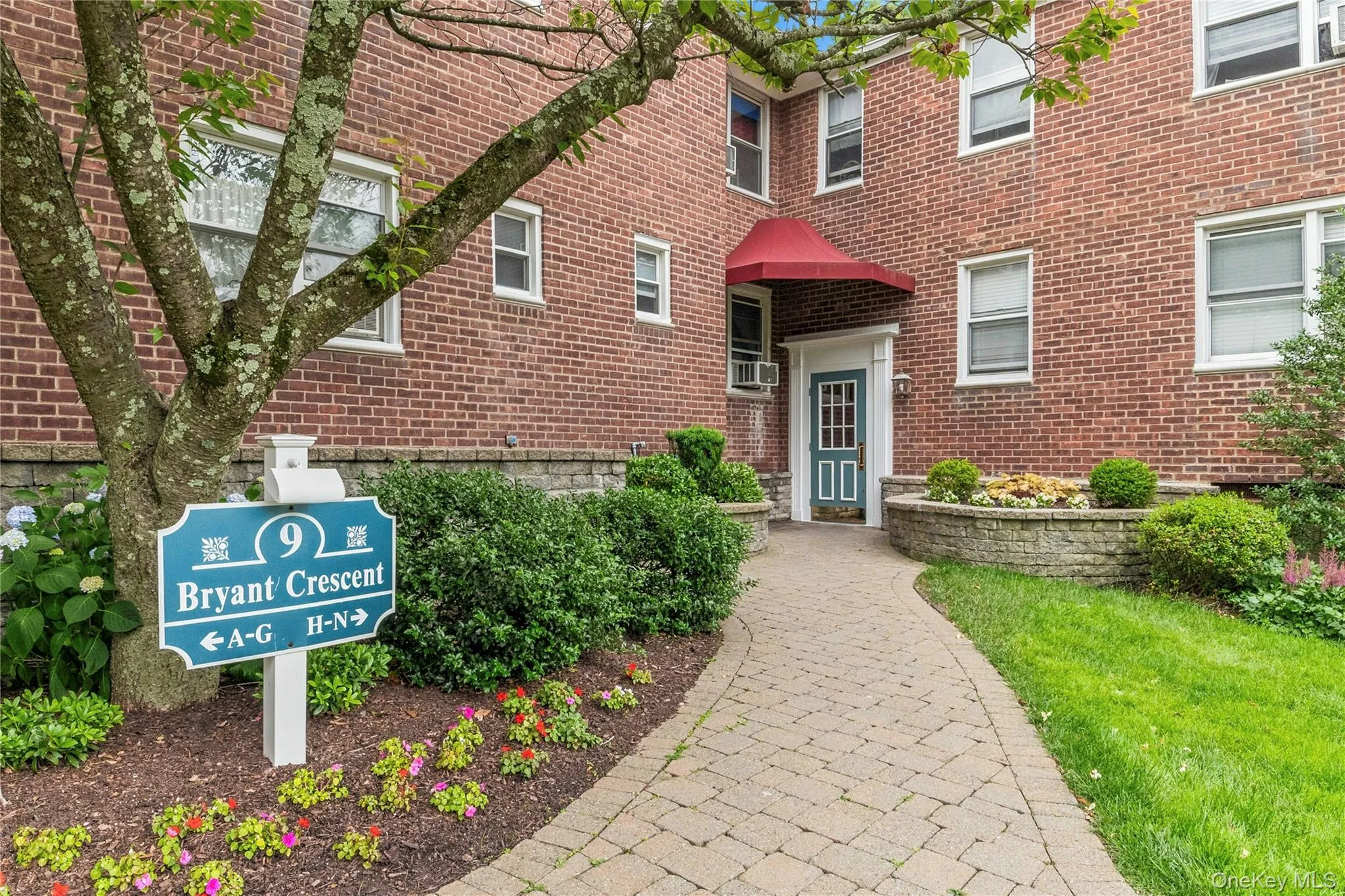 9 Bryant Crescent, White Plains, NY, 2 Bedrooms Bedrooms, 4 Rooms Rooms,1 BathroomBathrooms,Residential,For Rent,Bryant,0,1016014 9 Bryant Crescent, White Plains, NY, 2 Bedrooms Bedrooms, 4 Rooms Rooms,1 BathroomBathrooms,Residential,For Rent,Bryant,0,1016014