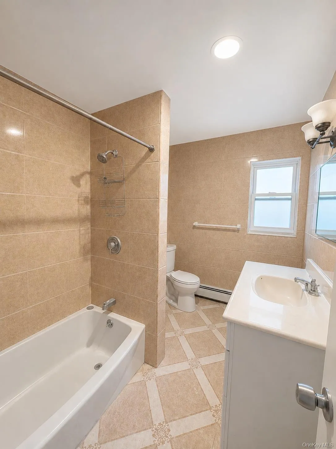 2 Arbor Place, Glen Cove, NY, 4 Bedrooms Bedrooms, 6 Rooms Rooms,2 BathroomsBathrooms,Residential Lease,For Rent,Arbor,0,1016018 2 Arbor Place, Glen Cove, NY, 4 Bedrooms Bedrooms, 6 Rooms Rooms,2 BathroomsBathrooms,Residential Lease,For Rent,Arbor,0,1016018