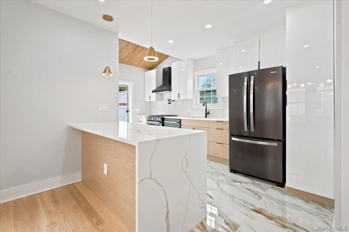 3426 209th Street, New York, NY, 4 Bedrooms Bedrooms, 12 Rooms Rooms,3 BathroomsBathrooms,Residential,For Rent,209th,0,1016019 3426 209th Street, New York, NY, 4 Bedrooms Bedrooms, 12 Rooms Rooms,3 BathroomsBathrooms,Residential,For Rent,209th,0,1016019