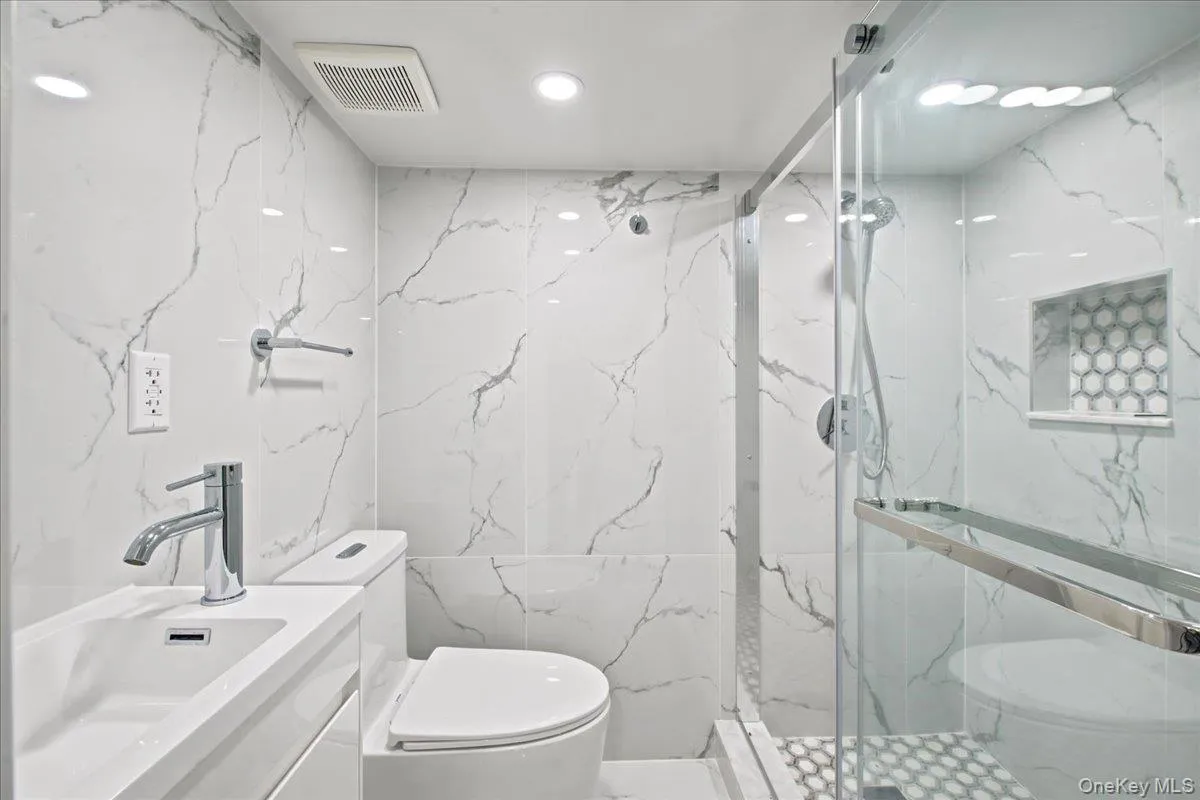3426 209th Street, New York, NY, 4 Bedrooms Bedrooms, 12 Rooms Rooms,3 BathroomsBathrooms,Residential,For Rent,209th,0,1016019 3426 209th Street, New York, NY, 4 Bedrooms Bedrooms, 12 Rooms Rooms,3 BathroomsBathrooms,Residential,For Rent,209th,0,1016019