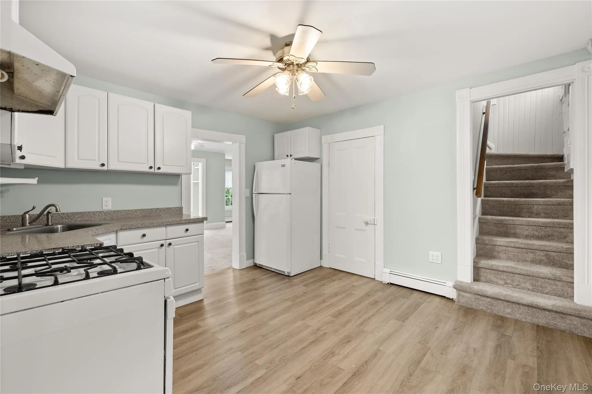 10 Dale Drive, Islip, NY, 2 Bedrooms Bedrooms, 5 Rooms Rooms,1 BathroomBathrooms,Residential Lease,For Rent,Dale,0,1016036 10 Dale Drive, Islip, NY, 2 Bedrooms Bedrooms, 5 Rooms Rooms,1 BathroomBathrooms,Residential Lease,For Rent,Dale,0,1016036