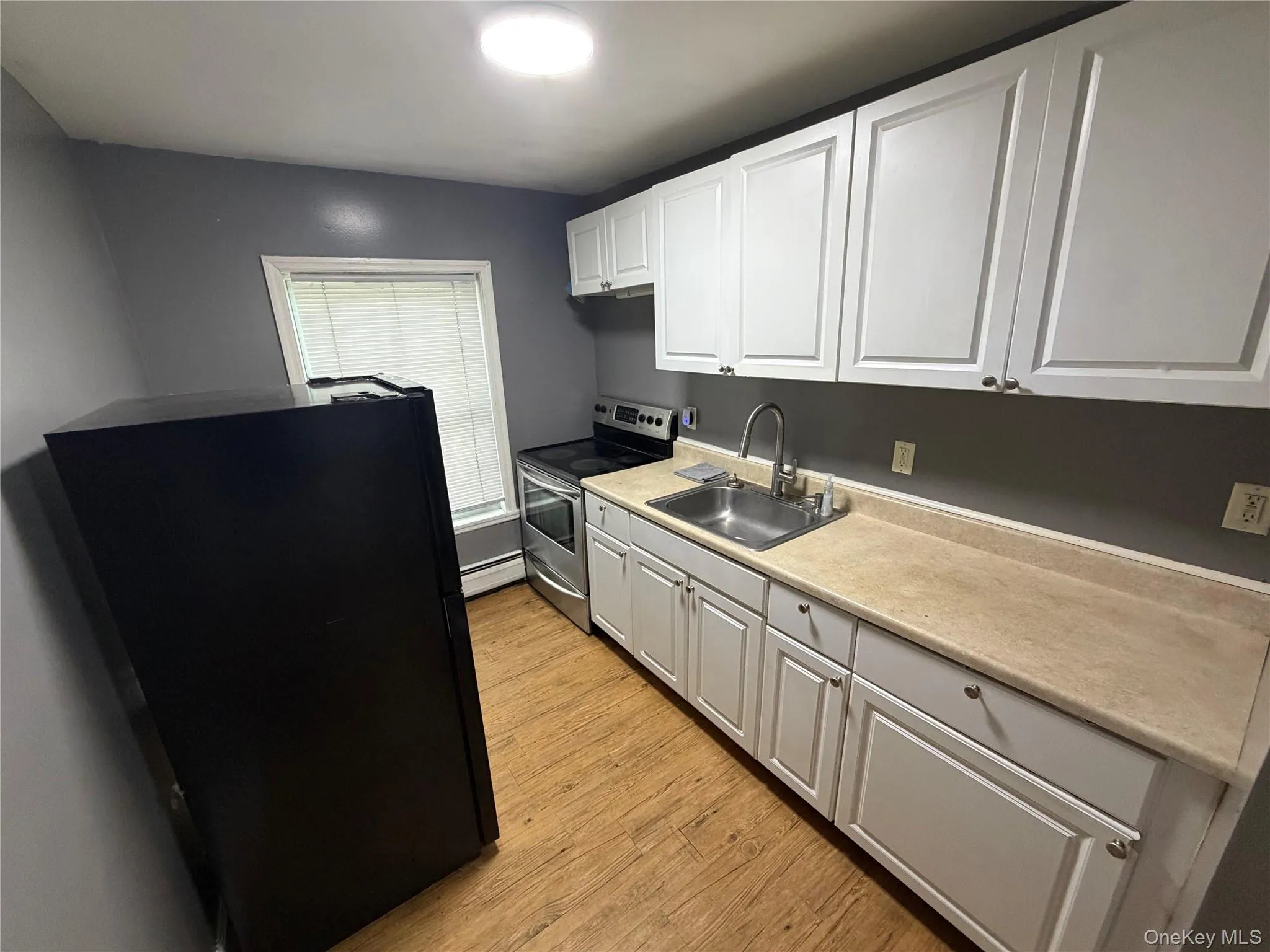 93 Catharine Street, Poughkeepsie, NY, 2 Bedrooms Bedrooms, 4 Rooms Rooms,1 BathroomBathrooms,Residential Lease,For Rent,Catharine,0,1016038 93 Catharine Street, Poughkeepsie, NY, 2 Bedrooms Bedrooms, 4 Rooms Rooms,1 BathroomBathrooms,Residential Lease,For Rent,Catharine,0,1016038