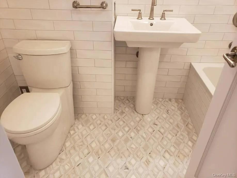 180 Cabrini, New York, NY, 2 Bedrooms Bedrooms, 5 Rooms Rooms,2 BathroomsBathrooms,Residential,For Rent,Cabrini,0,1016042 180 Cabrini, New York, NY, 2 Bedrooms Bedrooms, 5 Rooms Rooms,2 BathroomsBathrooms,Residential,For Rent,Cabrini,0,1016042