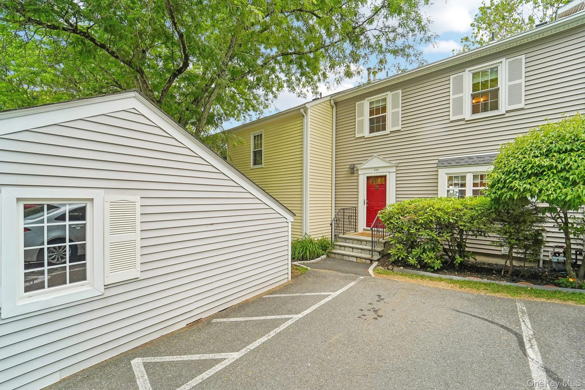Welcome to 422 Carrollwood Dr. Welcome to 422 Carrollwood Dr.