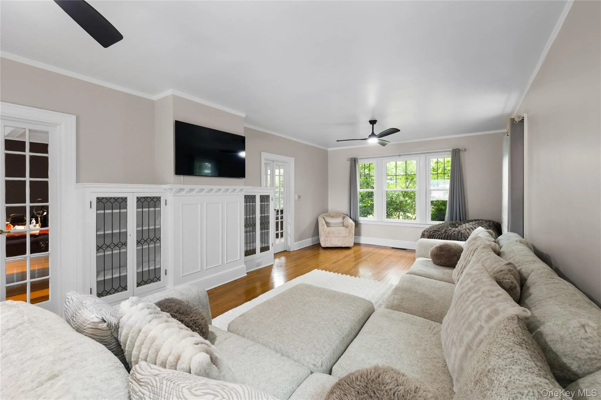 44 Montgomery Avenue, Islip, NY, 5 Bedrooms Bedrooms, 12 Rooms Rooms,4 BathroomsBathrooms,Residential,For Rent,Montgomery,0,KEY1016052 44 Montgomery Avenue, Islip, NY, 5 Bedrooms Bedrooms, 12 Rooms Rooms,4 BathroomsBathrooms,Residential,For Rent,Montgomery,0,KEY1016052