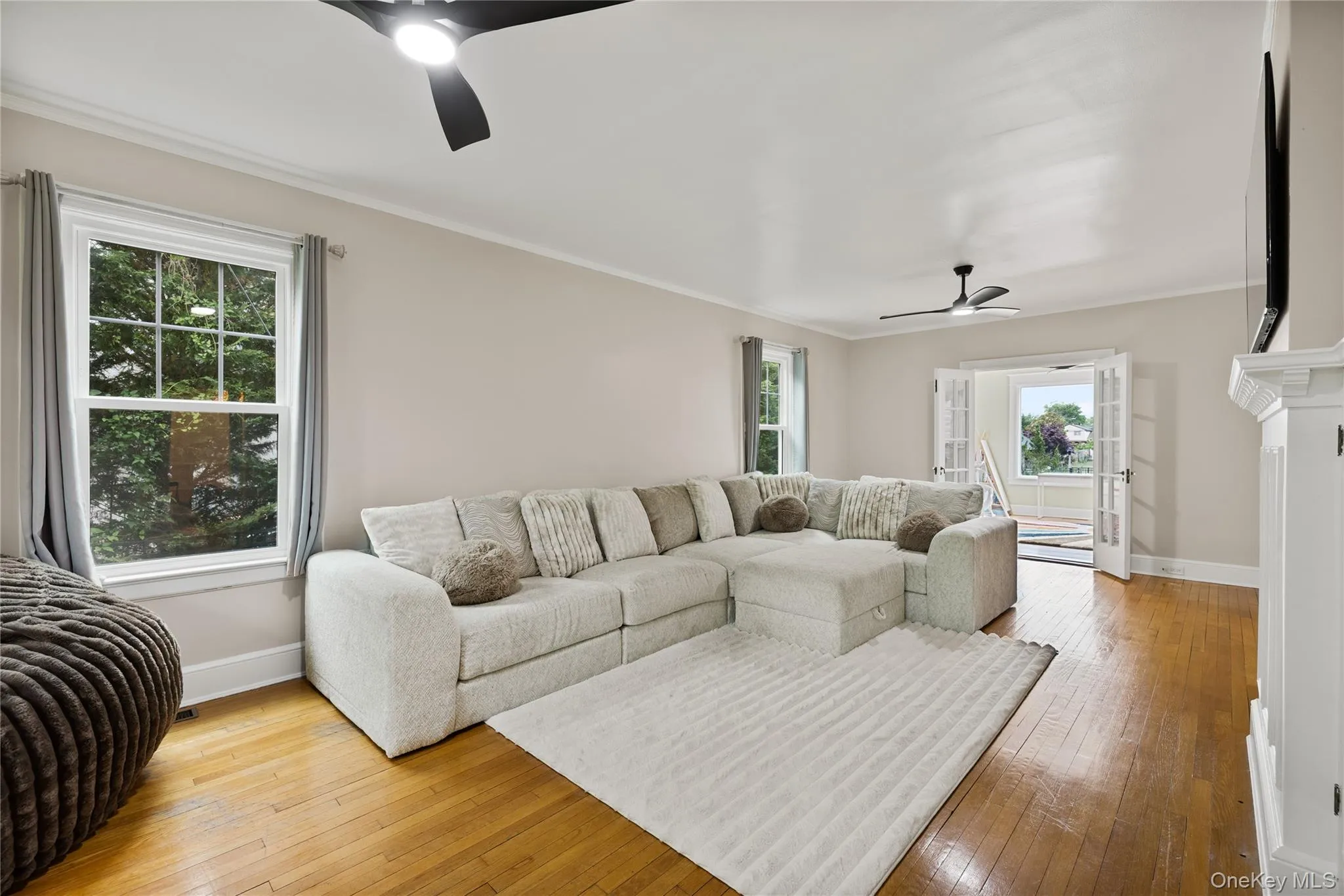 44 Montgomery Avenue, Islip, NY, 5 Bedrooms Bedrooms, 12 Rooms Rooms,4 BathroomsBathrooms,Residential,For Rent,Montgomery,0,KEY1016052 44 Montgomery Avenue, Islip, NY, 5 Bedrooms Bedrooms, 12 Rooms Rooms,4 BathroomsBathrooms,Residential,For Rent,Montgomery,0,KEY1016052