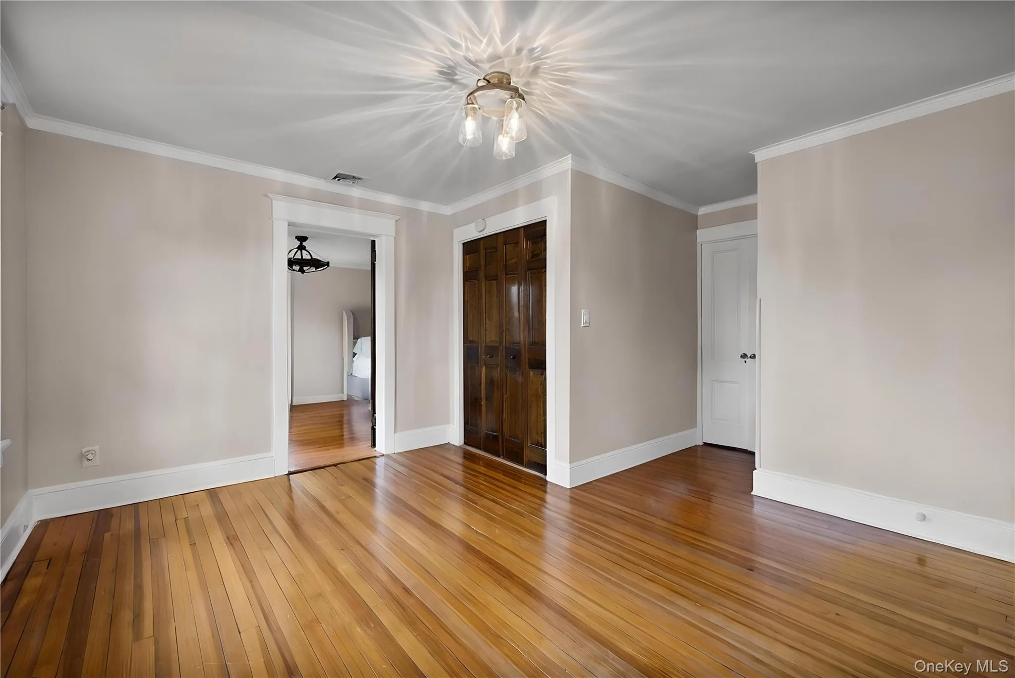 44 Montgomery Avenue, Islip, NY, 5 Bedrooms Bedrooms, 12 Rooms Rooms,4 BathroomsBathrooms,Residential,For Rent,Montgomery,0,KEY1016052 44 Montgomery Avenue, Islip, NY, 5 Bedrooms Bedrooms, 12 Rooms Rooms,4 BathroomsBathrooms,Residential,For Rent,Montgomery,0,KEY1016052
