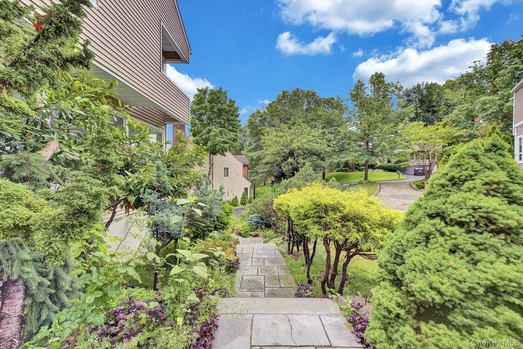 4 Verity Lane, North Hempstead, NY, 5 Bedrooms Bedrooms, 10 Rooms Rooms,4 BathroomsBathrooms,Residential,For Rent,Verity,0,1016057 4 Verity Lane, North Hempstead, NY, 5 Bedrooms Bedrooms, 10 Rooms Rooms,4 BathroomsBathrooms,Residential,For Rent,Verity,0,1016057