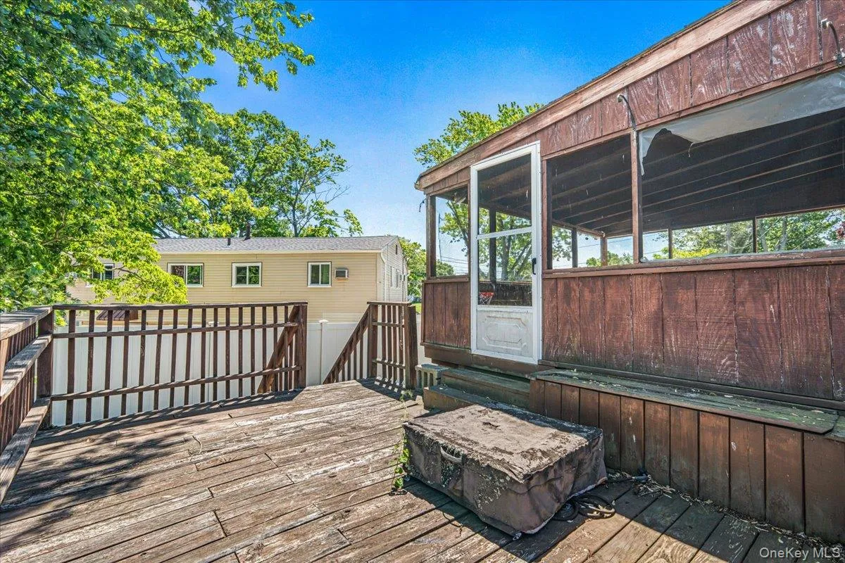 105 Strauss Avenue, Brookhaven, NY, 4 Bedrooms Bedrooms, 9 Rooms Rooms,2 BathroomsBathrooms,Residential,For Rent,Strauss,0,KEY1016058 105 Strauss Avenue, Brookhaven, NY, 4 Bedrooms Bedrooms, 9 Rooms Rooms,2 BathroomsBathrooms,Residential,For Rent,Strauss,0,KEY1016058