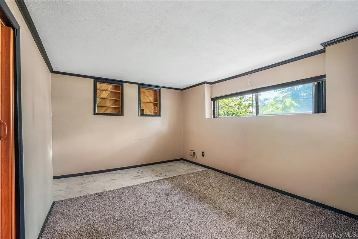 105 Strauss Avenue, Brookhaven, NY, 4 Bedrooms Bedrooms, 9 Rooms Rooms,2 BathroomsBathrooms,Residential,For Rent,Strauss,0,KEY1016058 105 Strauss Avenue, Brookhaven, NY, 4 Bedrooms Bedrooms, 9 Rooms Rooms,2 BathroomsBathrooms,Residential,For Rent,Strauss,0,KEY1016058