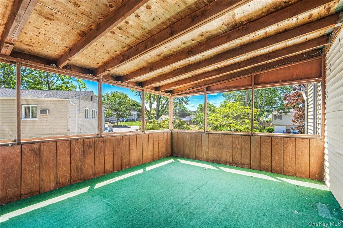 105 Strauss Avenue, Brookhaven, NY, 4 Bedrooms Bedrooms, 9 Rooms Rooms,2 BathroomsBathrooms,Residential,For Rent,Strauss,0,KEY1016058 105 Strauss Avenue, Brookhaven, NY, 4 Bedrooms Bedrooms, 9 Rooms Rooms,2 BathroomsBathrooms,Residential,For Rent,Strauss,0,KEY1016058