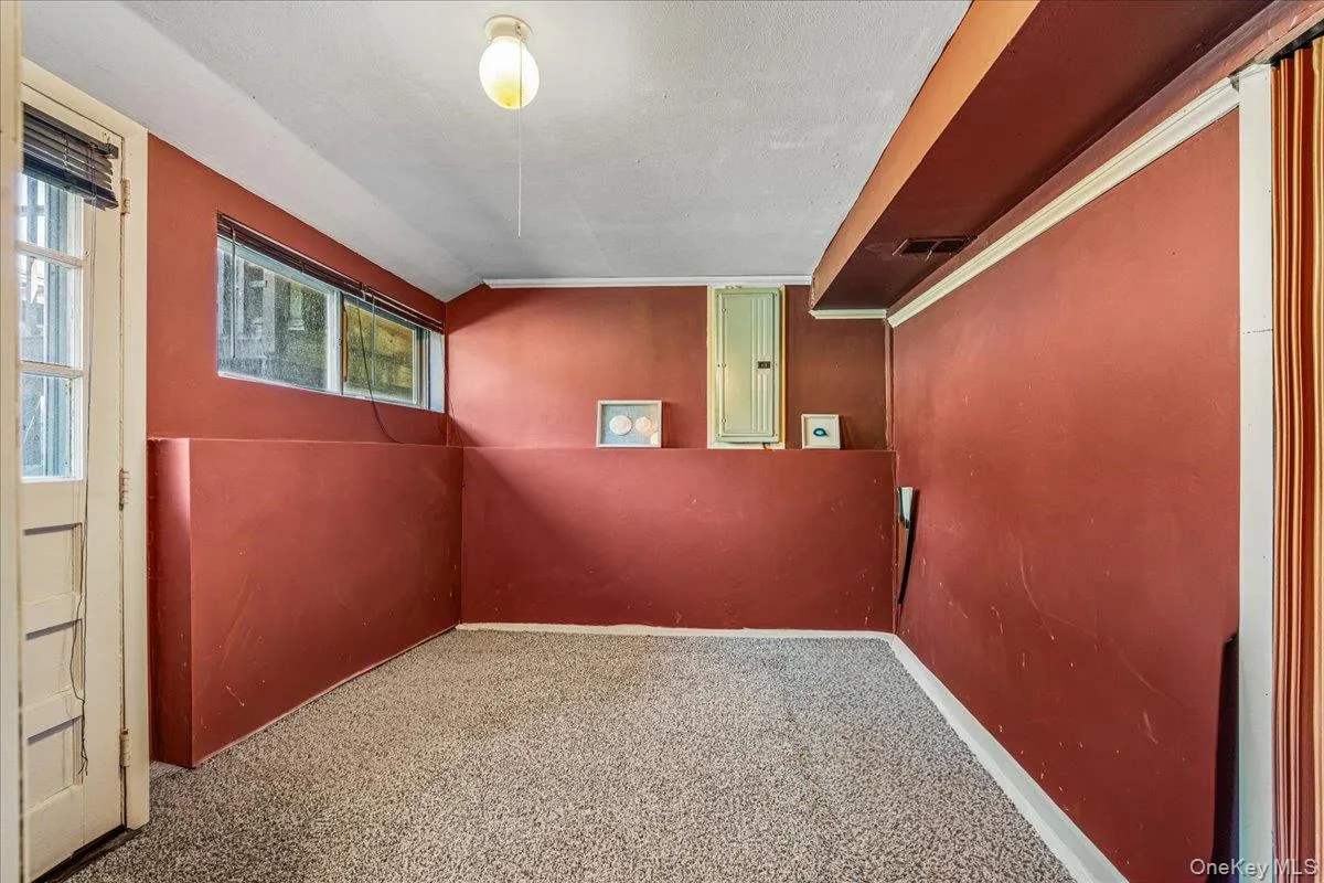 105 Strauss Avenue, Brookhaven, NY, 4 Bedrooms Bedrooms, 9 Rooms Rooms,2 BathroomsBathrooms,Residential,For Rent,Strauss,0,KEY1016058 105 Strauss Avenue, Brookhaven, NY, 4 Bedrooms Bedrooms, 9 Rooms Rooms,2 BathroomsBathrooms,Residential,For Rent,Strauss,0,KEY1016058