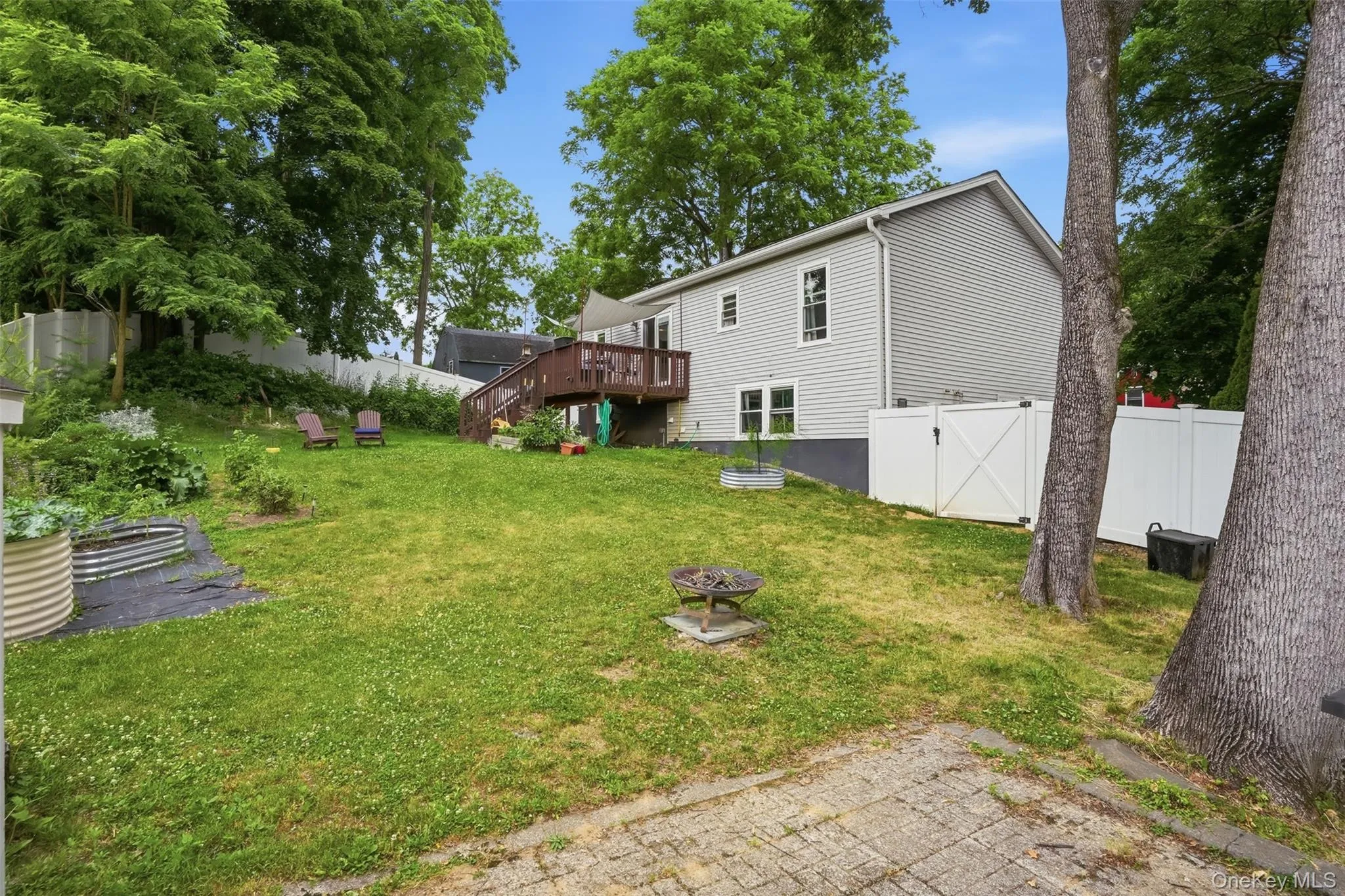 21 Overlook Avenue, Beacon, NY, 3 Bedrooms Bedrooms, 7 Rooms Rooms,2 BathroomsBathrooms,Residential,For Rent,Overlook,0,1016059 21 Overlook Avenue, Beacon, NY, 3 Bedrooms Bedrooms, 7 Rooms Rooms,2 BathroomsBathrooms,Residential,For Rent,Overlook,0,1016059