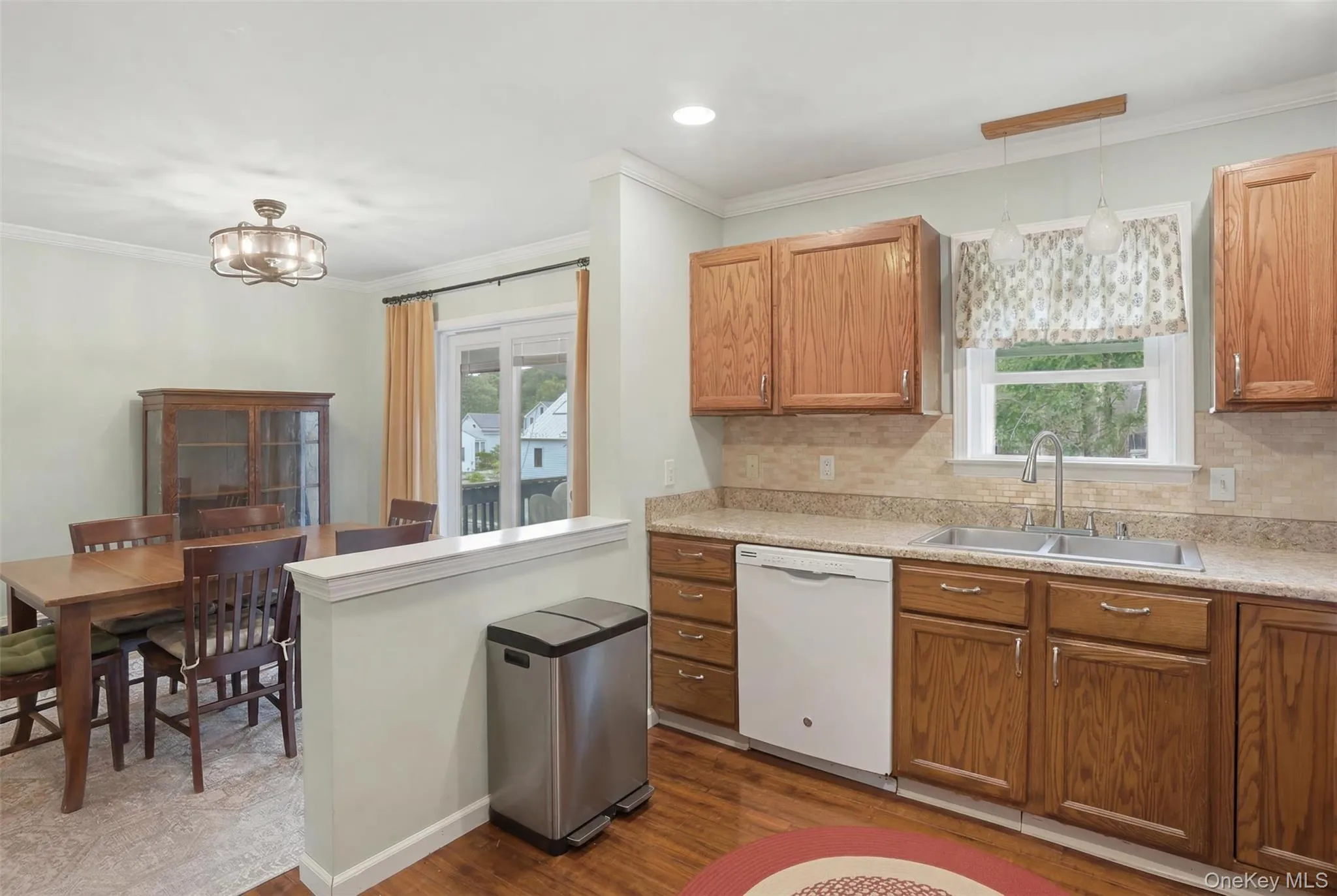 21 Overlook Avenue, Beacon, NY, 3 Bedrooms Bedrooms, 7 Rooms Rooms,2 BathroomsBathrooms,Residential,For Rent,Overlook,0,1016059 21 Overlook Avenue, Beacon, NY, 3 Bedrooms Bedrooms, 7 Rooms Rooms,2 BathroomsBathrooms,Residential,For Rent,Overlook,0,1016059