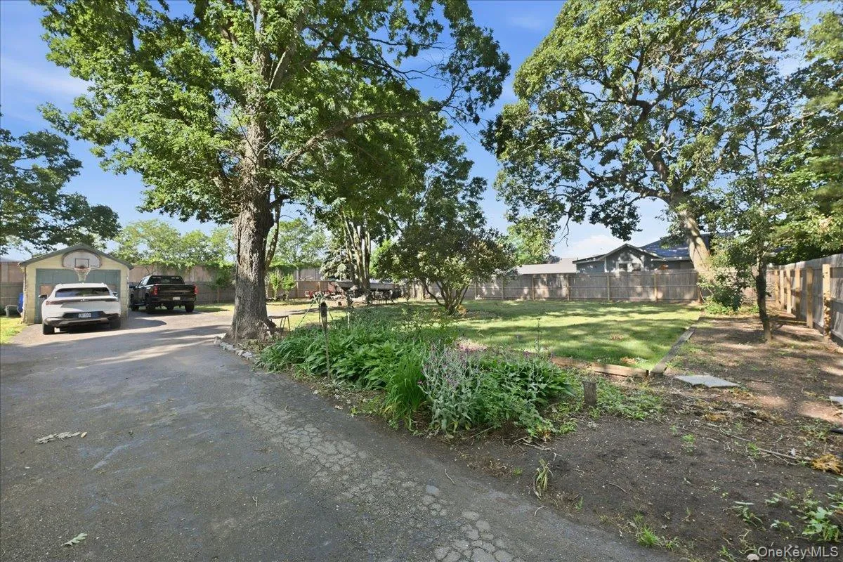 12 Thorne Street, Brookhaven, NY, 4 Bedrooms Bedrooms, 9 Rooms Rooms,2 BathroomsBathrooms,Residential,For Rent,Thorne,0,KEY1016062 12 Thorne Street, Brookhaven, NY, 4 Bedrooms Bedrooms, 9 Rooms Rooms,2 BathroomsBathrooms,Residential,For Rent,Thorne,0,KEY1016062