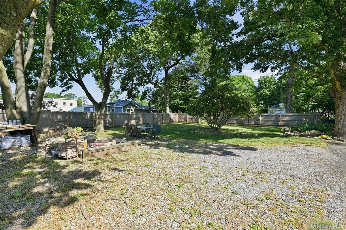 12 Thorne Street, Brookhaven, NY, 4 Bedrooms Bedrooms, 9 Rooms Rooms,2 BathroomsBathrooms,Residential,For Rent,Thorne,0,KEY1016062 12 Thorne Street, Brookhaven, NY, 4 Bedrooms Bedrooms, 9 Rooms Rooms,2 BathroomsBathrooms,Residential,For Rent,Thorne,0,KEY1016062