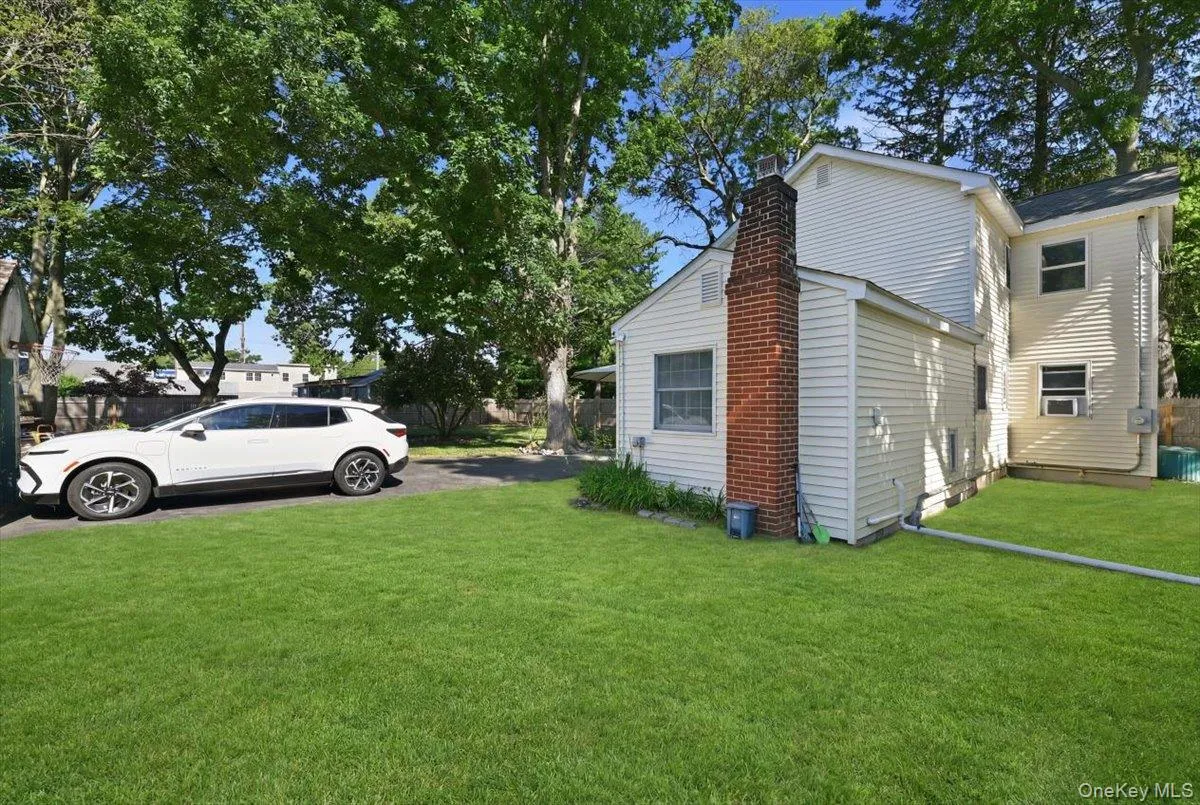 12 Thorne Street, Brookhaven, NY, 4 Bedrooms Bedrooms, 9 Rooms Rooms,2 BathroomsBathrooms,Residential,For Rent,Thorne,0,KEY1016062 12 Thorne Street, Brookhaven, NY, 4 Bedrooms Bedrooms, 9 Rooms Rooms,2 BathroomsBathrooms,Residential,For Rent,Thorne,0,KEY1016062
